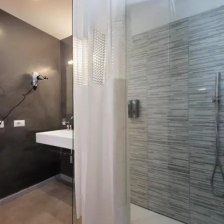ゲストハウス Trastevere Aria And Aqua 4*